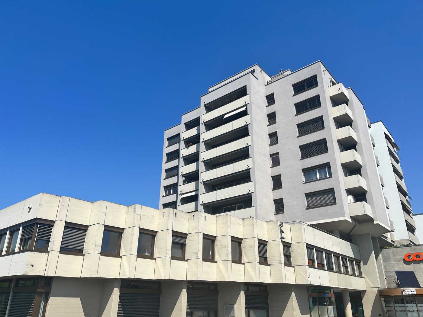 Laufen, Wohn- und Geschäftsliegenschaft